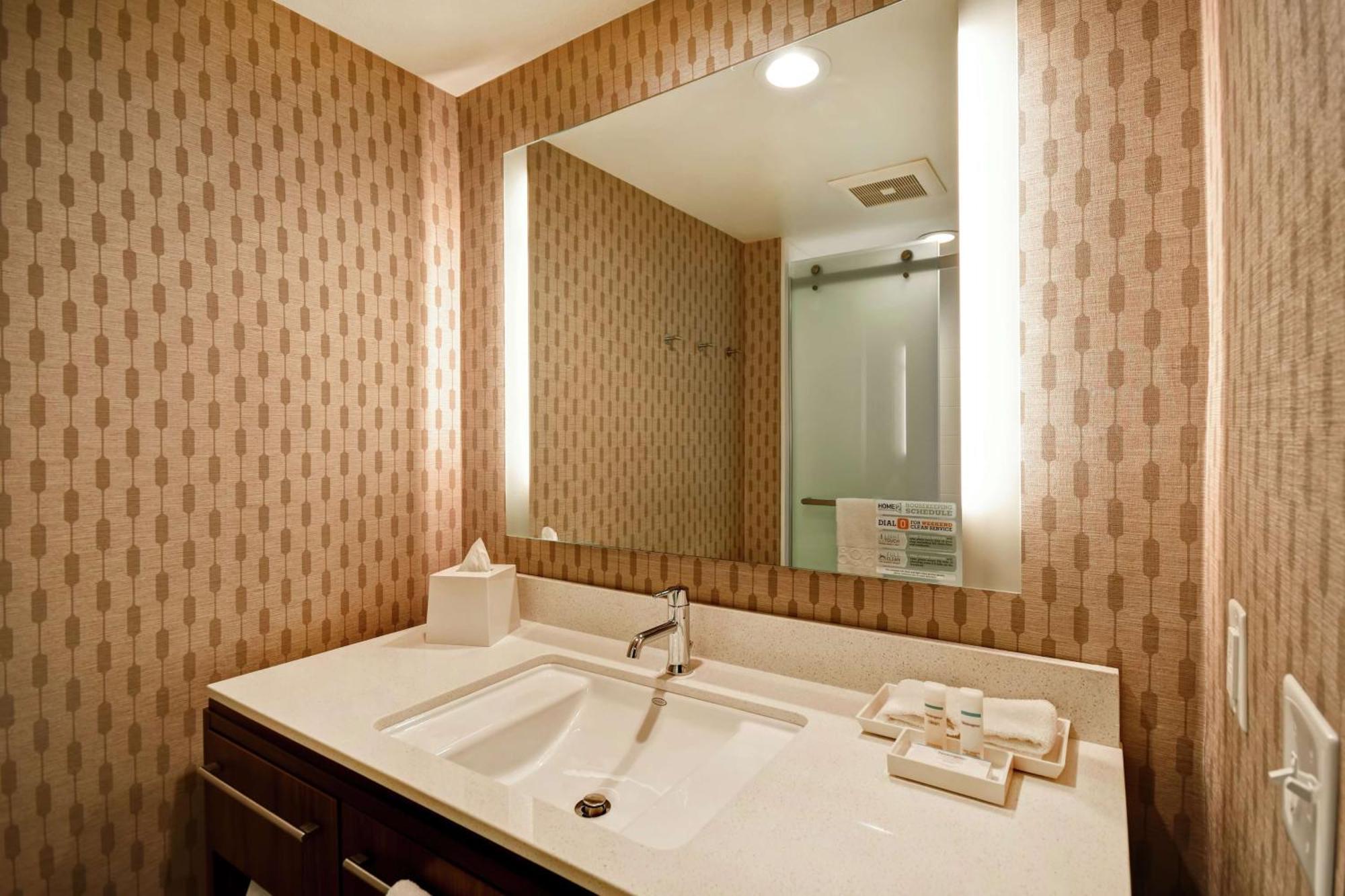 โฮม2 สวีท บาย ฮิลตัน วิกเตอร์วิลล์ Hotel ภายนอก รูปภาพ